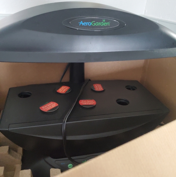 ORGANIC AEROGARDEN STARTER KITS & SYSTEM! - Picture 13 of 16